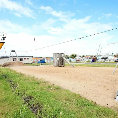 Three-bedroom Holiday In 2 Feriehus Assens